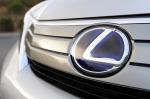 Lexus HS250h 2009 года